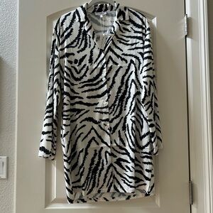 NWT Wrap Up by VP Poly Silk zebra button down oversized sleep shirt/dress. S